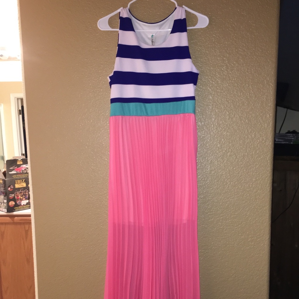 Sleeveless Maxi Dress Size Large